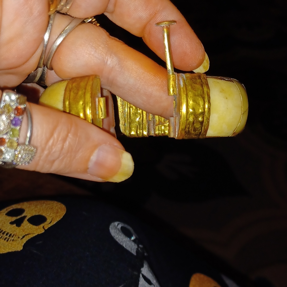 Vintage Bangle Bracelet - Picture 5 of 5